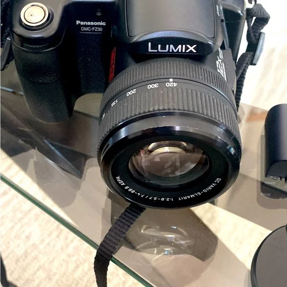 SONY α100 AF 24-105 Amazon.com : Sony Full Frame 24-105mm f/4 Standard-Zoom